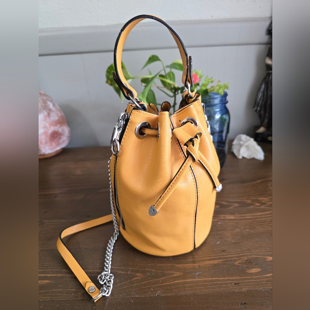 Mini Zara Crossbody